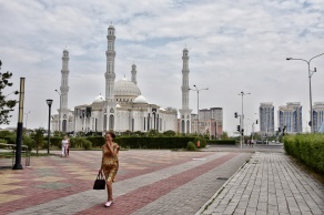 die ganze Hazrat Sultan Moschee